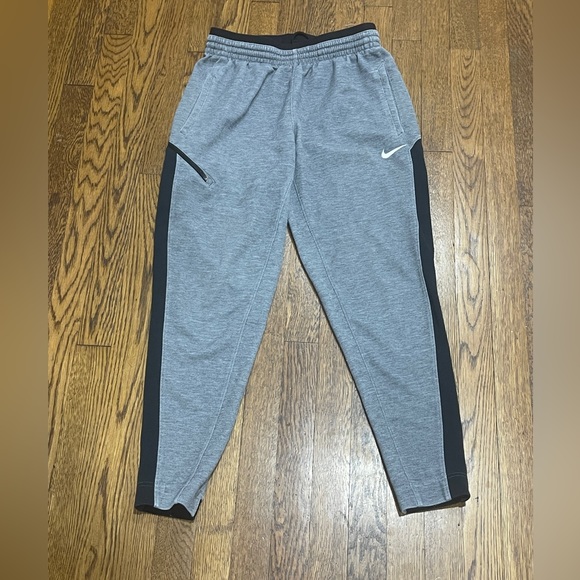 Nike Pants Nike Mens Grayblackdrifit Epic Knit Training Pants Medium 3 Pockets Poshmark